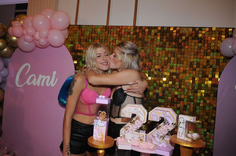 Camila Lattanzio celebró su cumpleaños junto a su hermana con una fiesta inolvidable