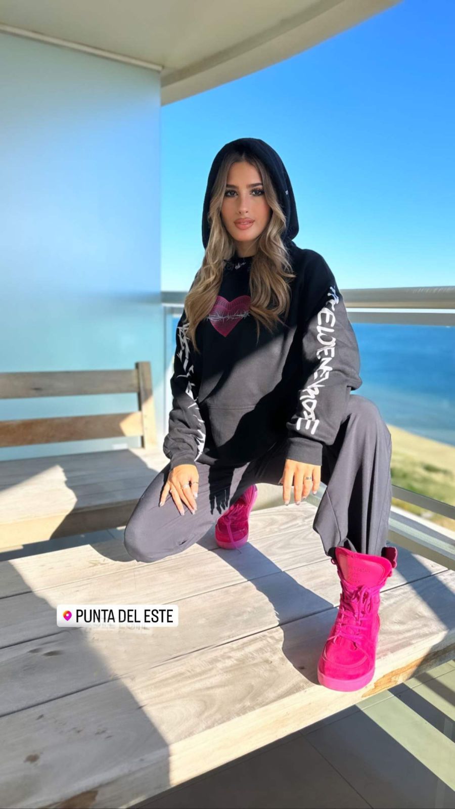 Julieta Poggio arribó a Punta del Este y presentó sus looks cancherísimos: “Buen día”