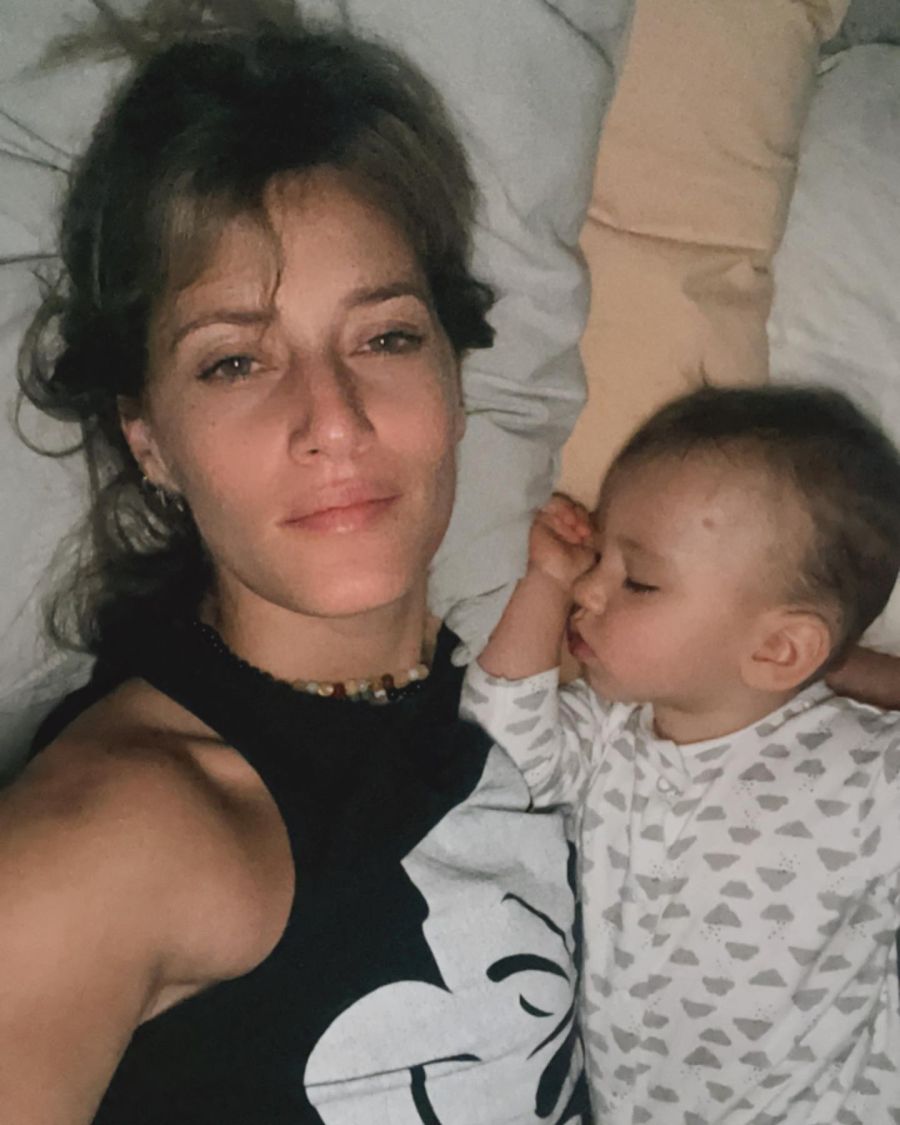 Mica Viciconte mostró como arrancó su primer cumple como mamá: 