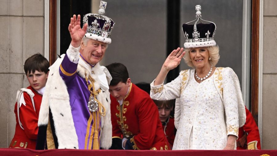 Carlos III y Camilla.