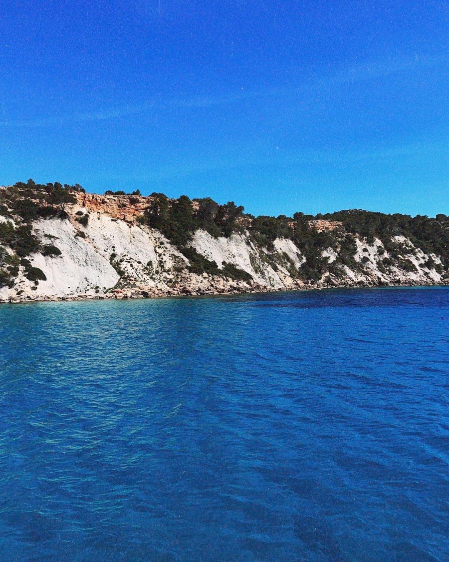 Las románticas fotos de Rodrigo De Paul y Tini Stoessel en Ibiza: “Hermoso que sos”