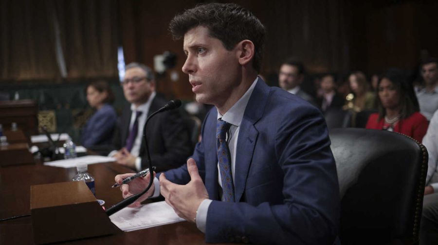 Sam Altman testifica ante senadores de Estados Unidos 20230516