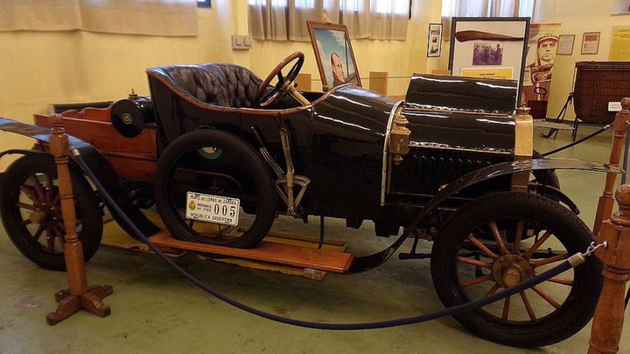 Anasagasti, el primer auto argentino