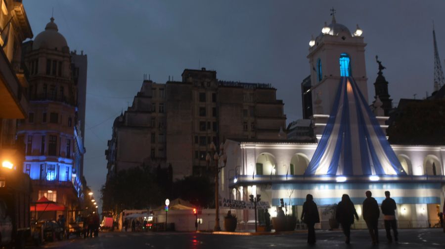 Preparativos en Plaza de Mayo para el acto de Cristina Kirchner por el 25 de mayo
