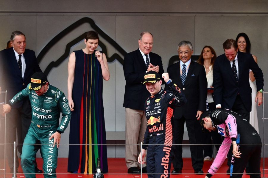 Charlene de Mónaco, la princesa de los atuendos en Fórmula 1: Una carrera de lo moderno hacia lo clásico