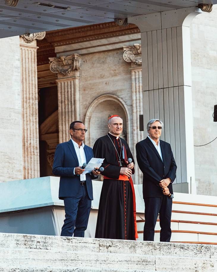 Alejandro Roemmers junto a Andrea Bocelli en Roma
