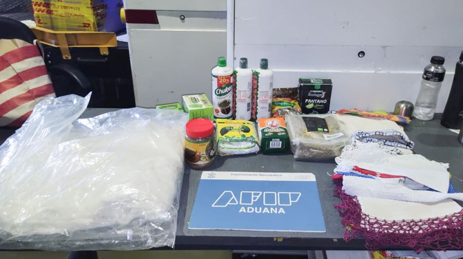 La Aduana descubrió drogas en una envío postal rumbo a Nueva Zelanda.