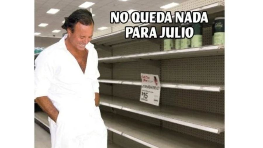 Los mejores memes de Julio Iglesias a un día del mes que lleva su nombre |  Perfil