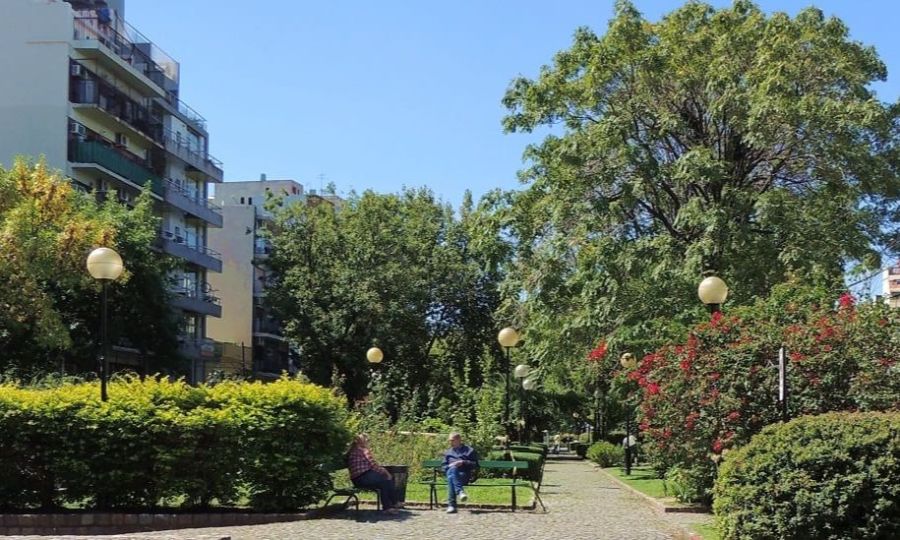 Por qué vivir en espacios verdes retrasa el envejecimiento