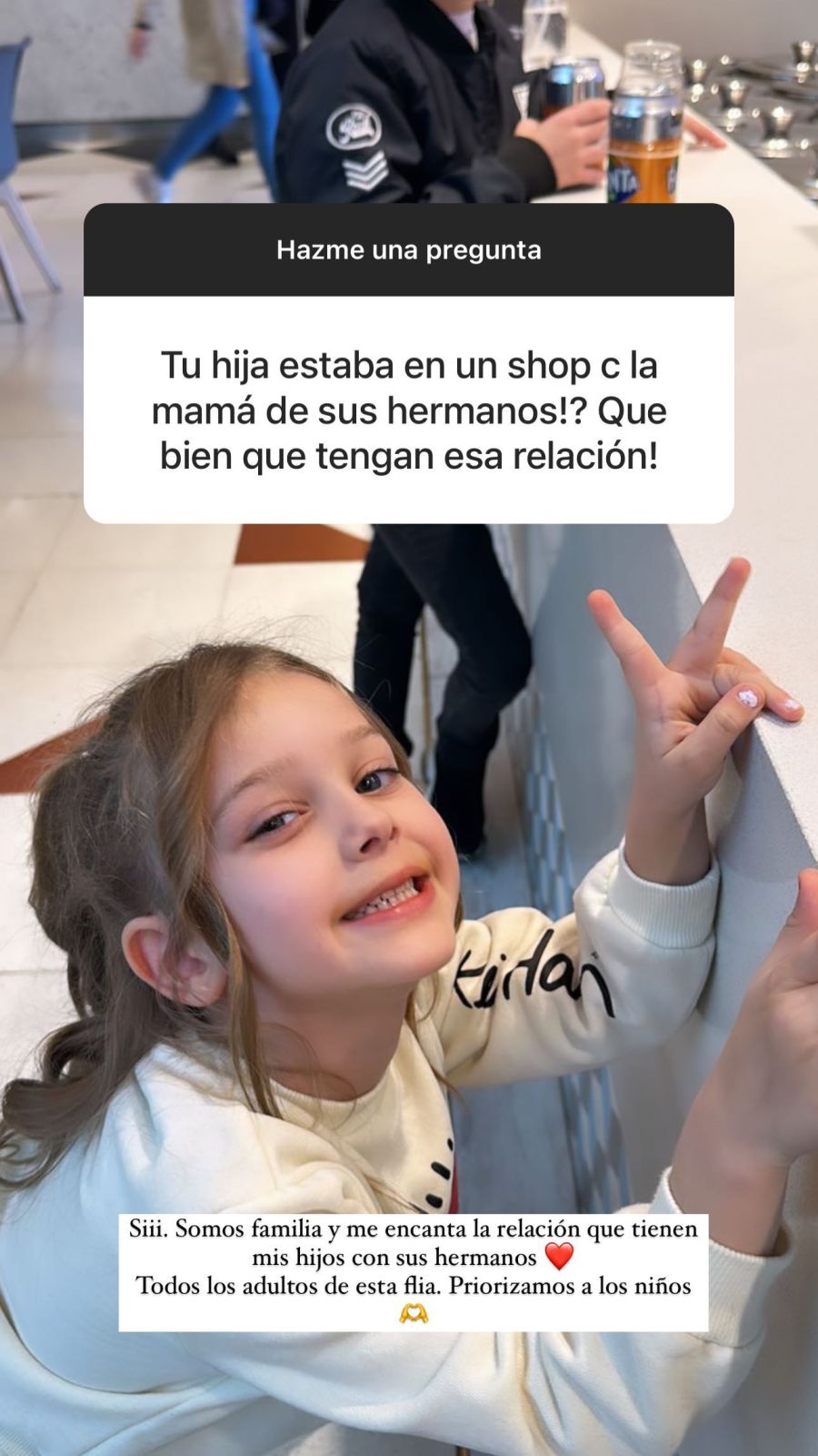 Pampita fue vista de shopping con Mangnolía Vicuña y la China Suárez reaccionó contundente