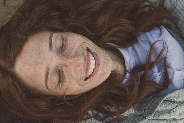 Pecas en tu rostro: La técnica del Freckling