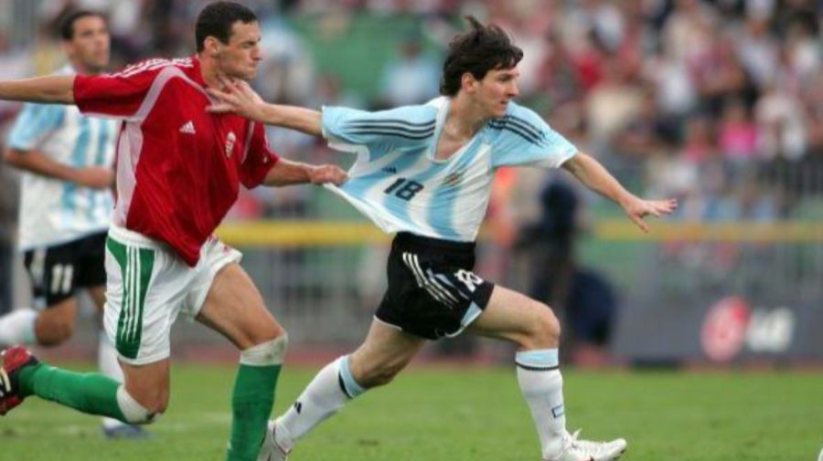 La explusión de Messi en su debut con la Selección Argentina