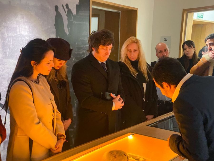 Javier Milei visitó el Museo del Holocausto g_20230720