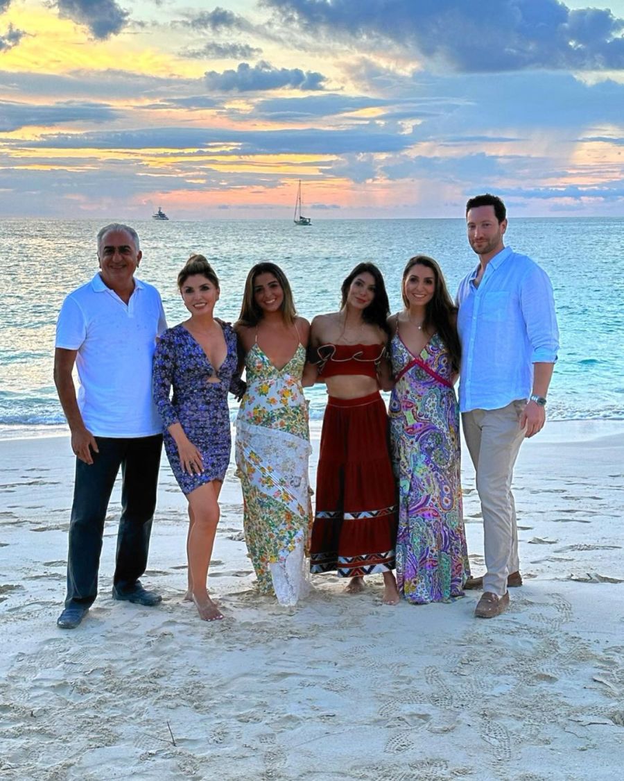 Iman de Irán, nieta del sha de Persia, se casará en el exilio con su novio estadounidense