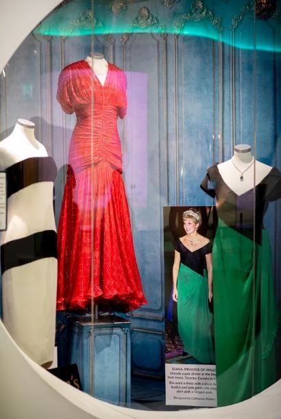 Subastarán históricos vestidos de Lady Di, Audrey Hepburn y Grace Kelly