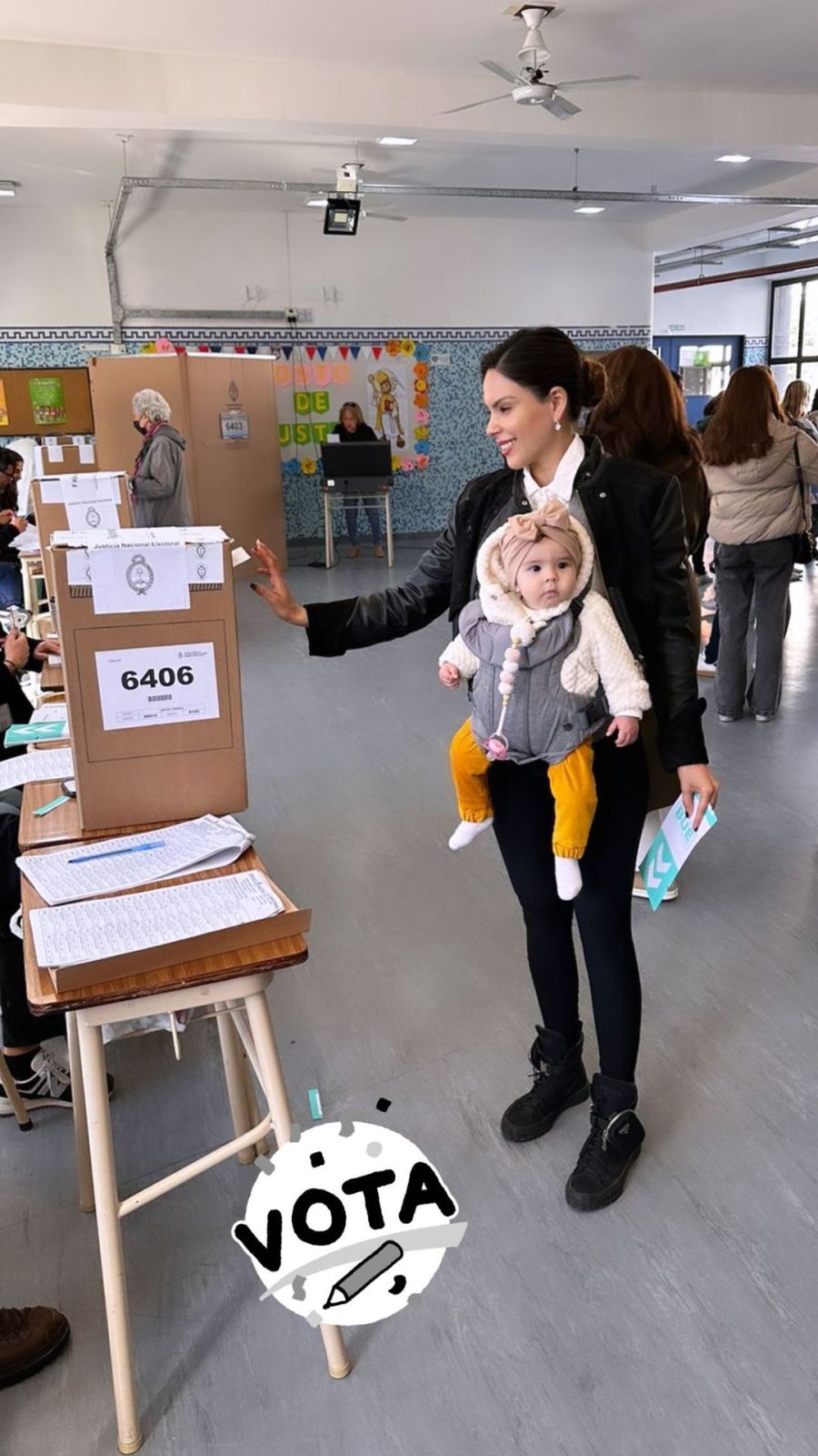 Como Ana García Moritán, Sarah Burlando también fue a votar