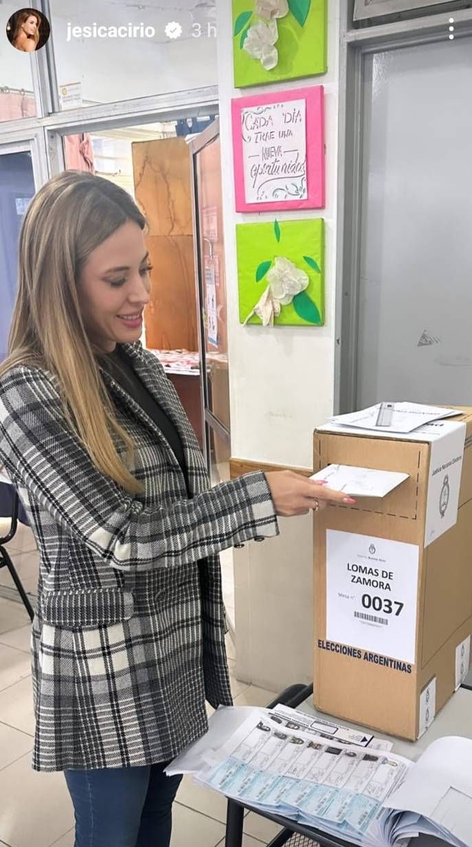 Jésica Cirio look para votar