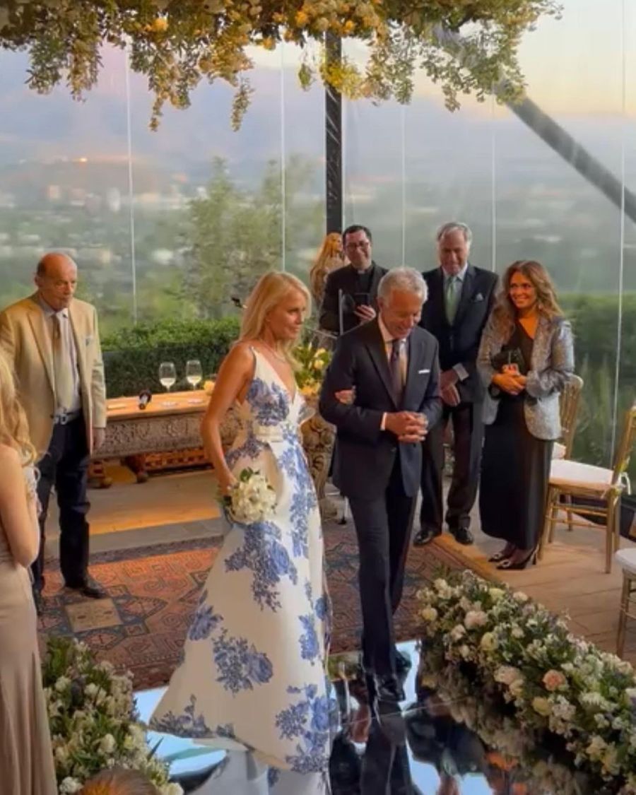 Máximo Menem hizo publicas fotos inéditas de la boda de Cecilia Bolocco y Pepo Daire