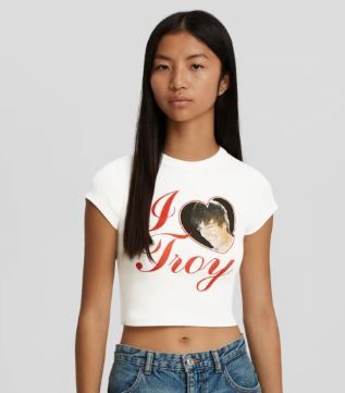 Bershka pone a la venta el buzoel buso de los Wildcats de High School musical que siempre quisimos tener