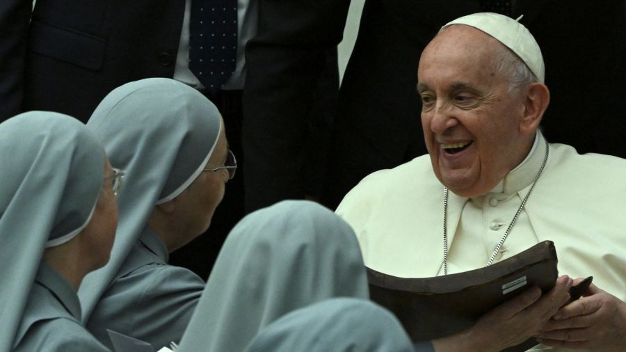 Fotogaleria El Papa Francisco se reúne con las monjas de las Hermanas Discípulas de Jesús en la Eucaristía en el Aula Pablo VI del Vaticano.
