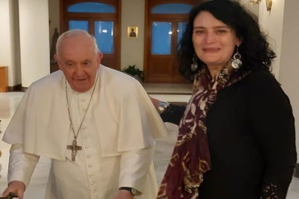 Alicia Peressutti y Papa Francisco