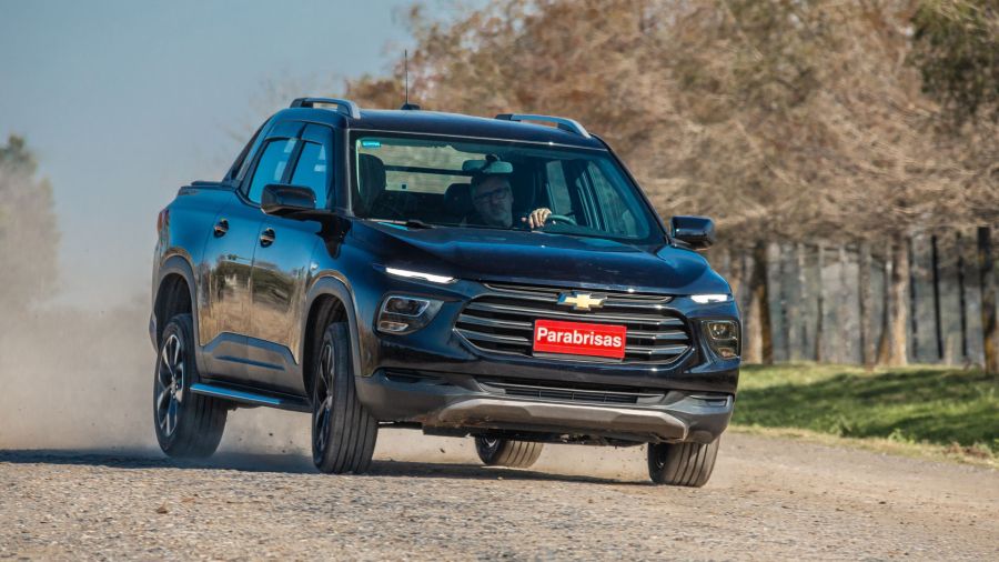 Chevrolet Montana Premier: Entre dos mundos