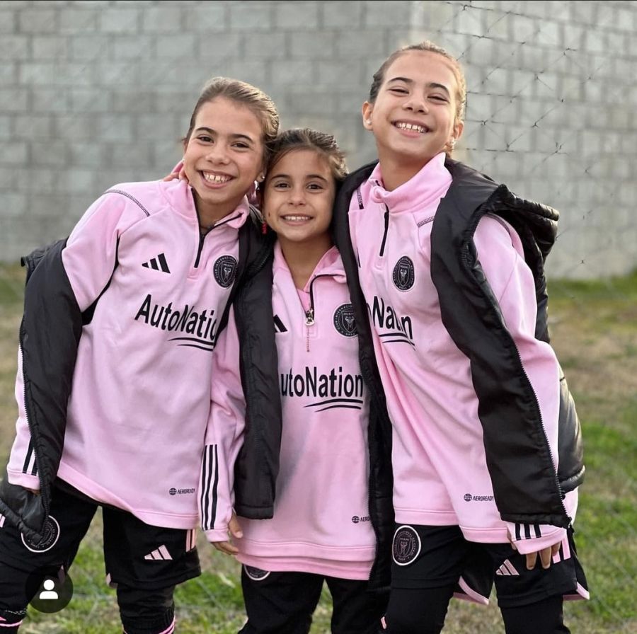 Charo, Bella y Francesca, las hijas de Cinthia Fernández 