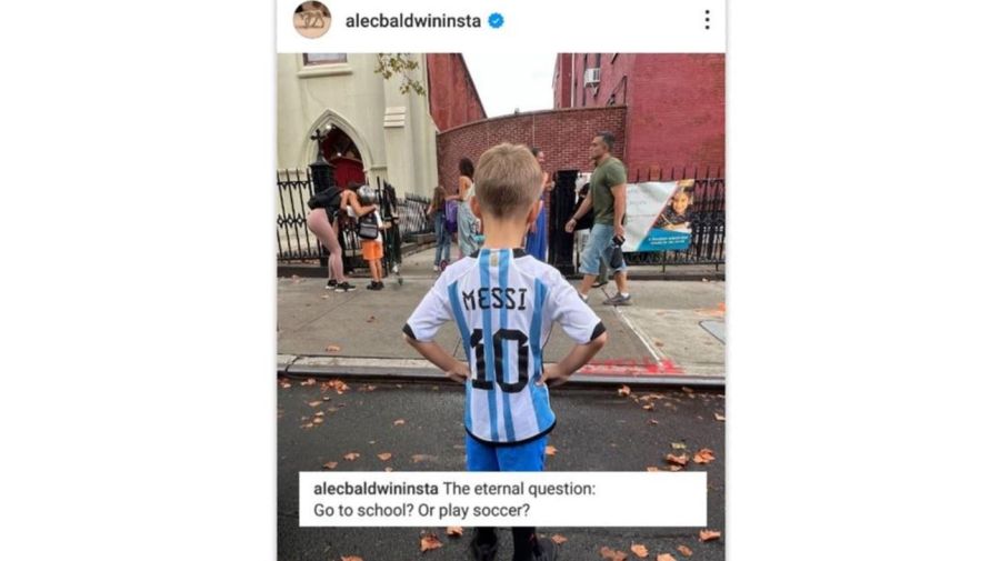 Alec Baldwin foto hijo casmieta Messi