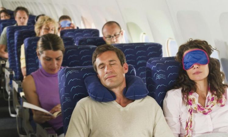 El mejor método para dormir en viajes de larga distancia