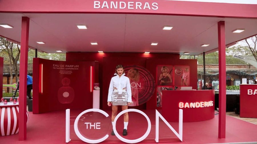 Antonio Banderas presentó The Icon, la nueva fragancia femenina