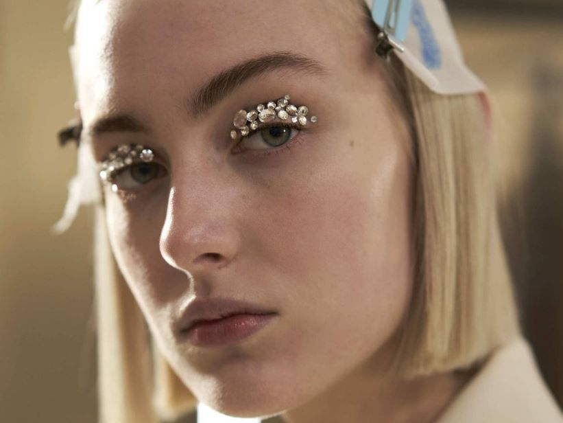 ¡Adiós a la purpurina y microperlas! La UE prohíbe los productos para combatir la contaminación