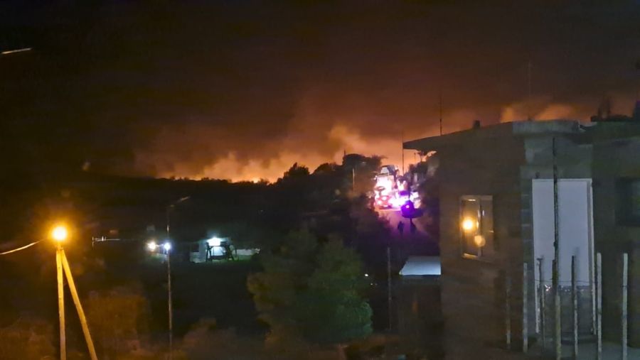 Fuego durante la noche en Cabalango