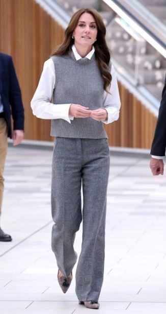 Los elegantes looks de oficina de Kate Middleton en los que podes