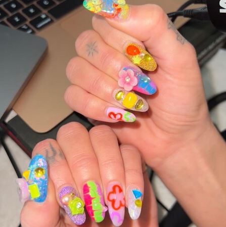 Omakase nails: cómo son las uñas de tendencia japonesa que Rosalía hizo vira