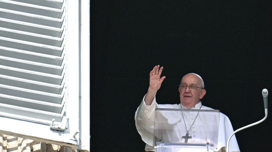 El Papa Francisco pidió que se permitan corredores humanitarios y sean liberados los rehenes israelíes en Gaza.