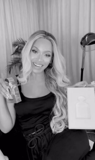 Beyoncé anuncia el lanzamiento de su fragancia Cé Noir y se suma a la listas de famosas con perfume propio