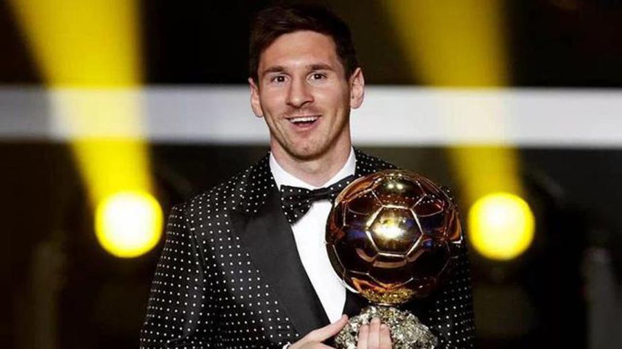 Messi recibe el Balón de Oro