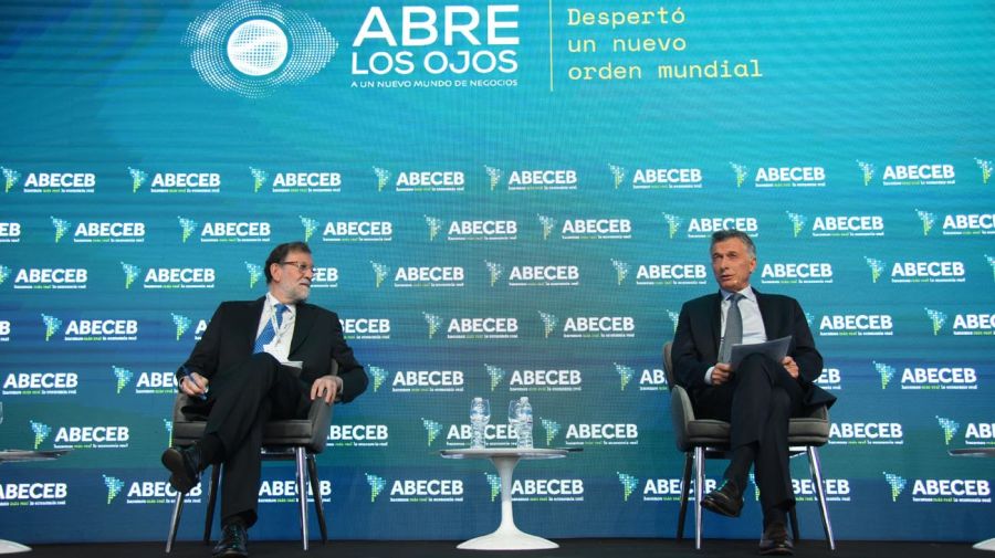 Mauricio Macri participa del 13° Foro de Negocios ABECEB.