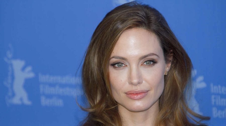 Angelina Jolie y Jon Voight 20231106