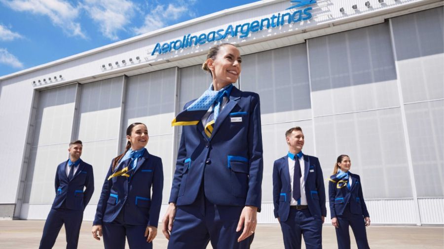 Nuevo uniforme de Aerolíneas Argentinas