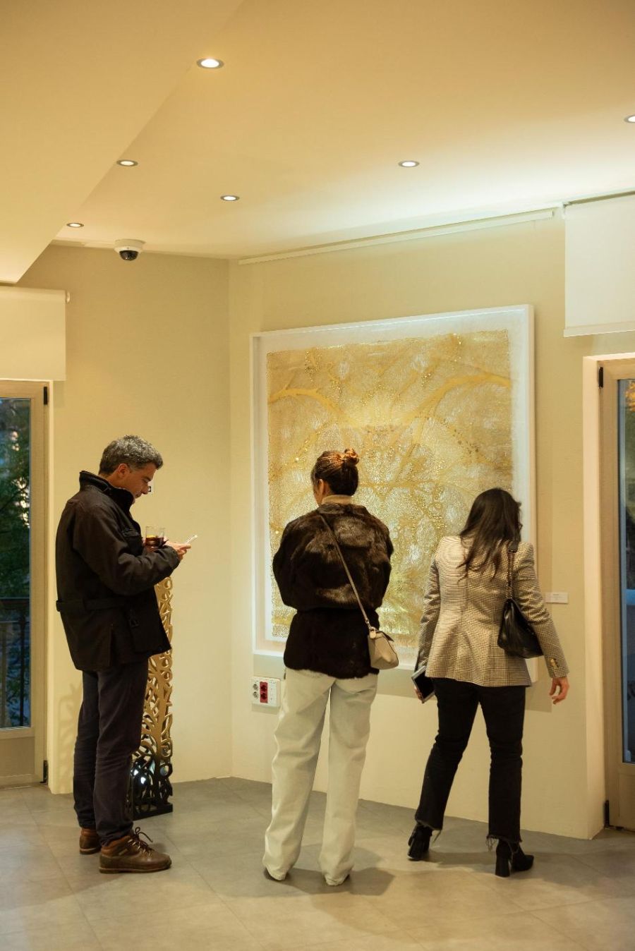 Carminne Dodero y Vito Sainz de Vicuña llevaron la muestra de arte “Cuentos de la Selva” a Madrid