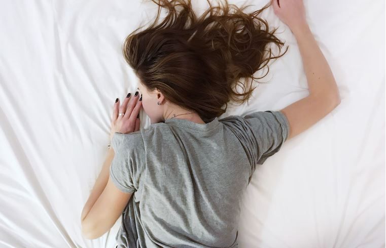 7 consejos para cuidar tu pelo largo a la hora de dormir