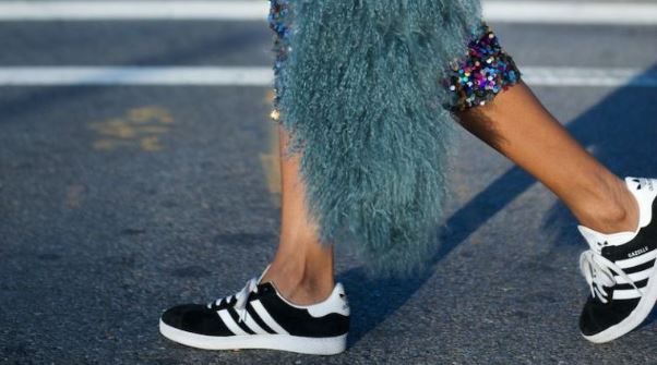 Adidas Gazelle, las zapatillas retro del Street style que necesitas tener esta temporada 