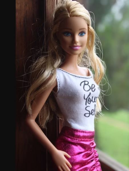 Qué es el Barbie botox, el tratamiento estético que obsesiona a TikTok