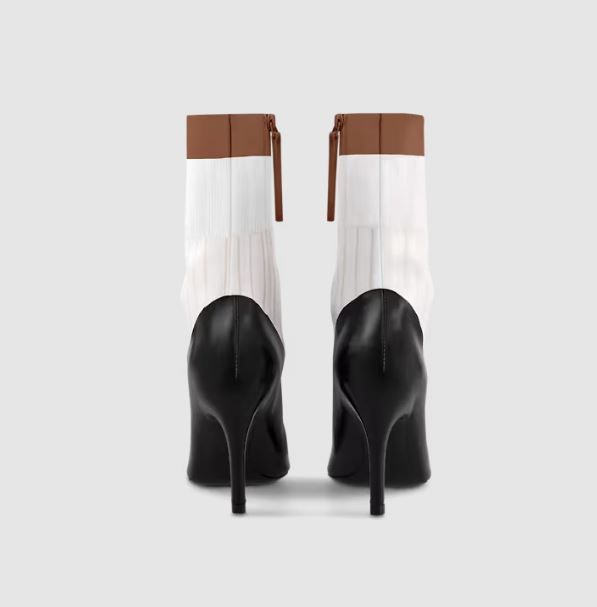 Louis Vuitton deja el lujo silencioso de lado para jugar con la ilusión óptica en su nuevo modelo de botas