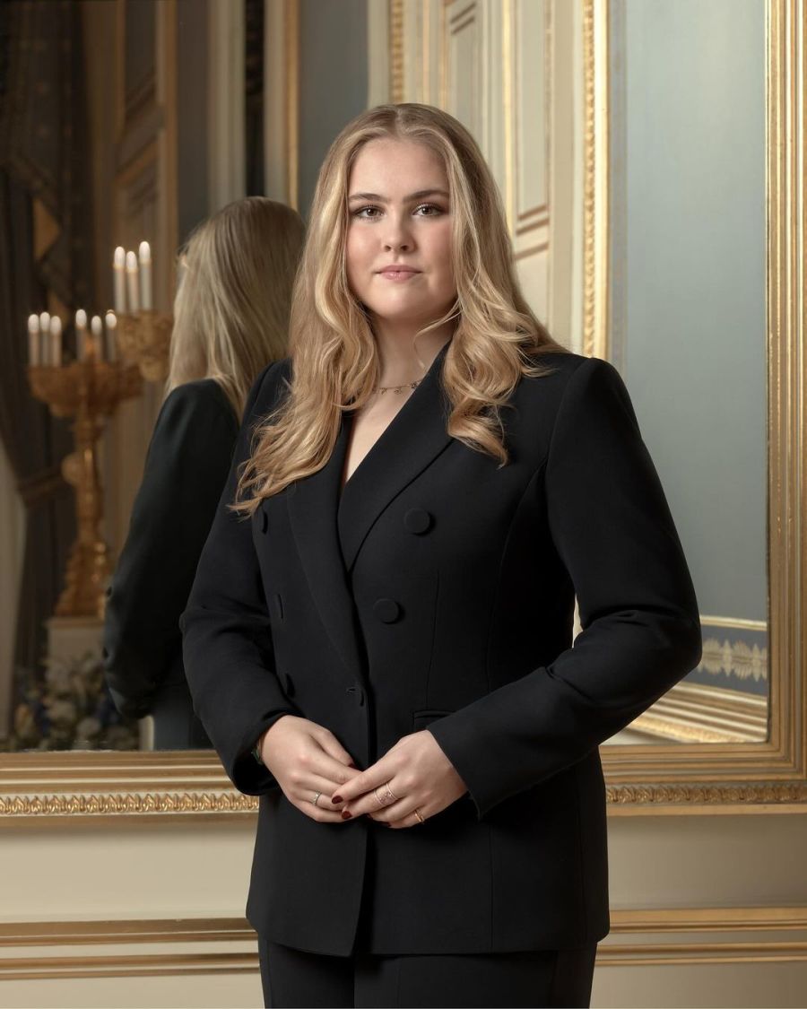 Los 20 años de la Princesa Amalia de Holanda: la heredera de Maxima que da el ejemplo al renunciar a un salario anual millonario