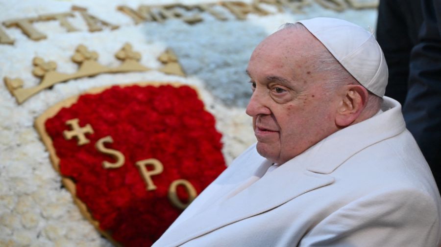 20231208 El Papa Francisco en un homenaje a la Virgen María