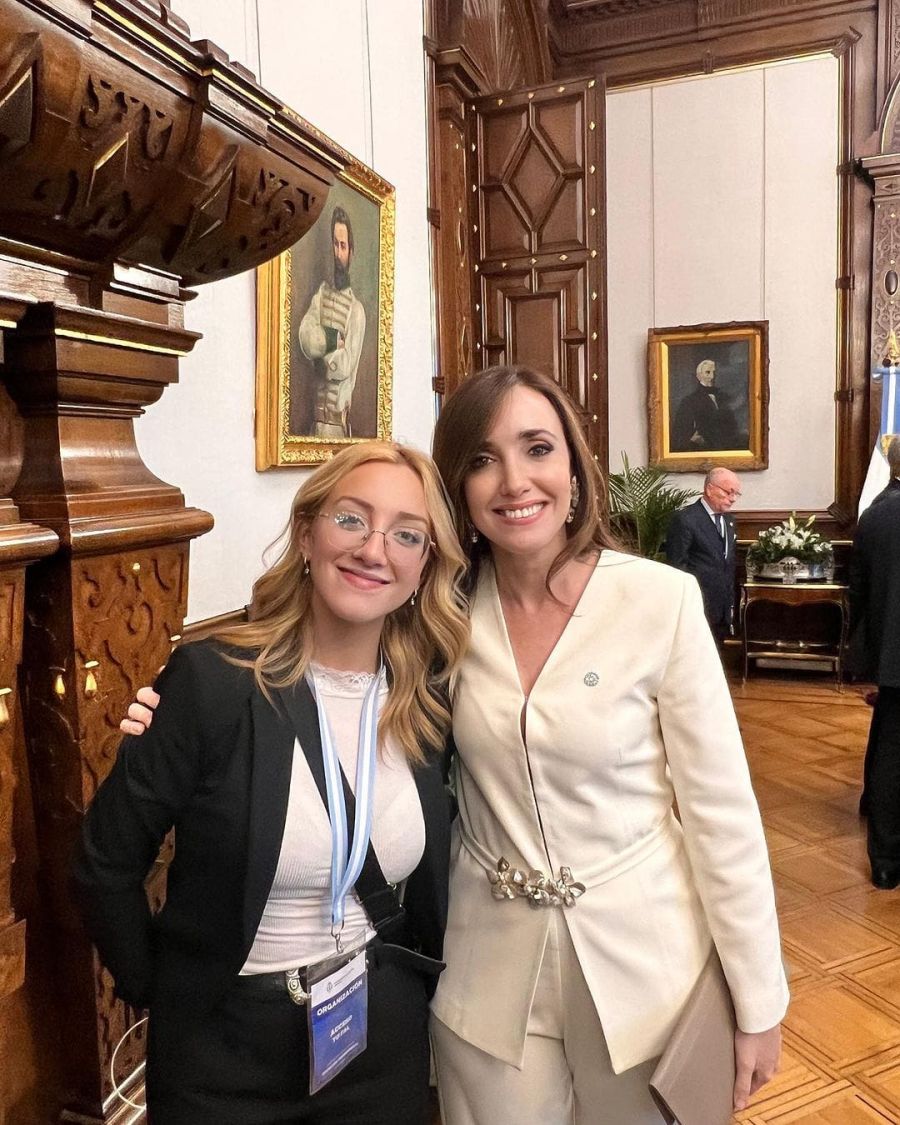 Eugenia Rolón y Victoria Villaruel 