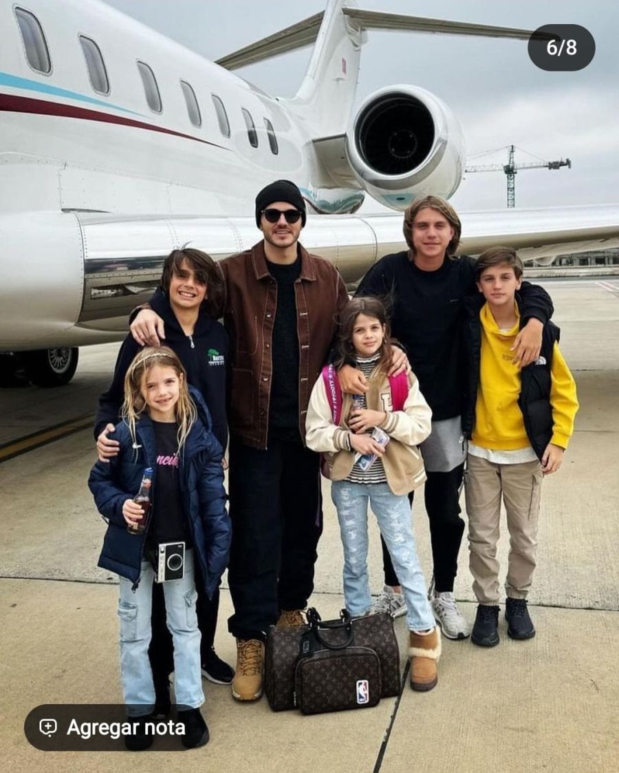 Mauro Icardi con Wanda Nara y sus hijos 