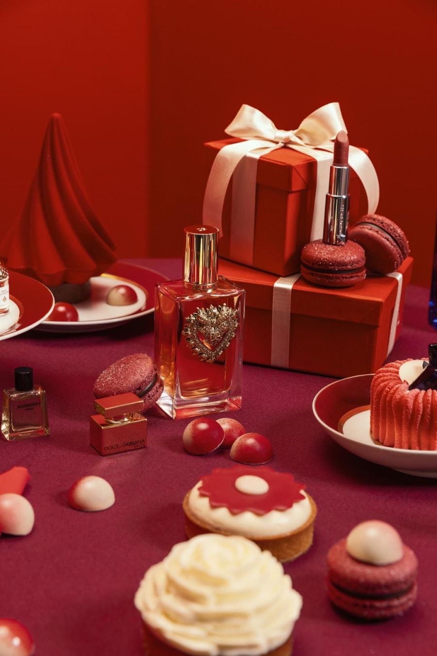 Perfumerías Rouge lanzó una campaña navideña junto a Betular.